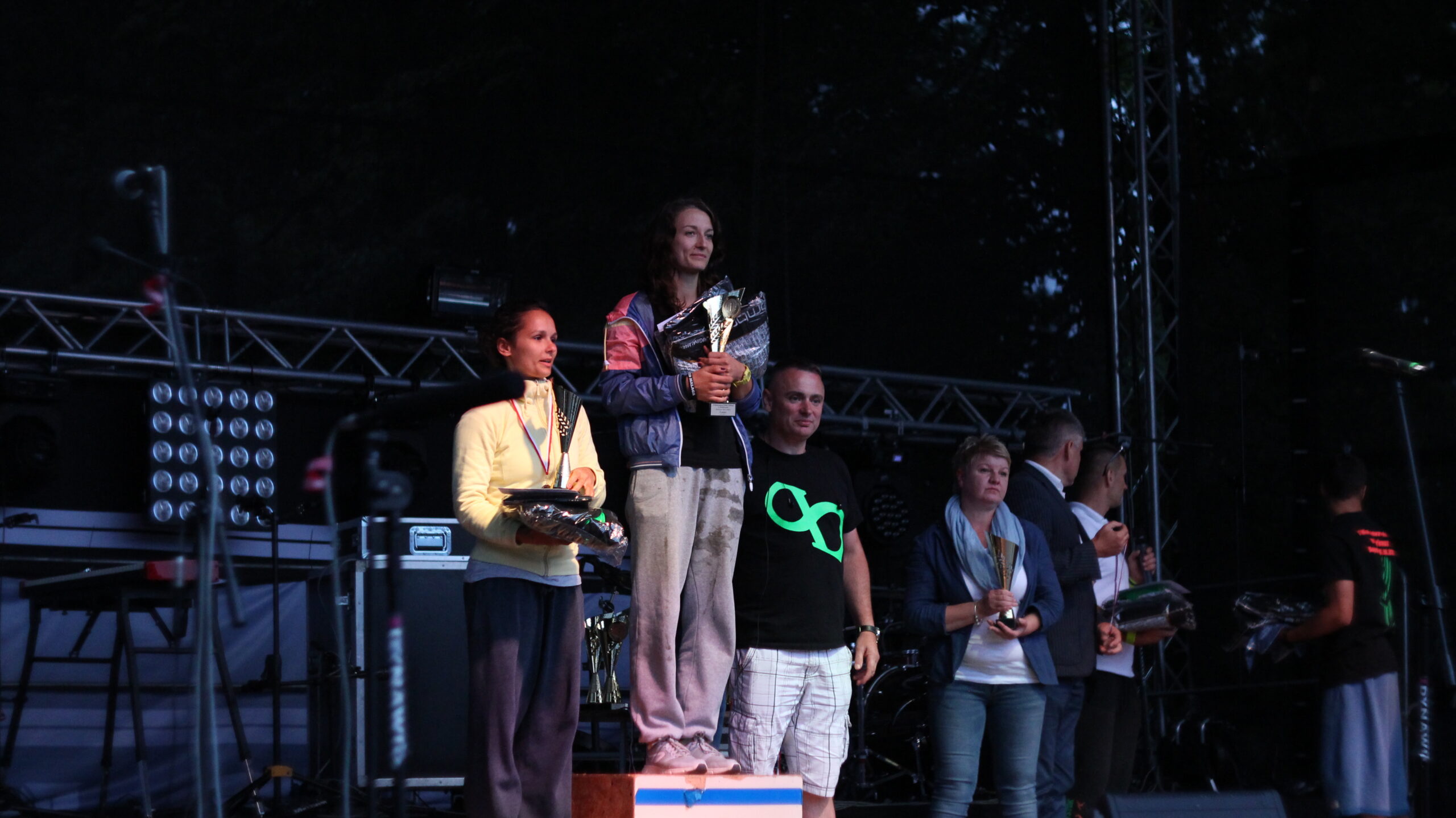 Laura Kapitaniak na podium zawodów